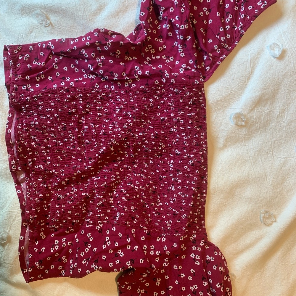 Garage floral top